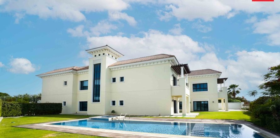 Villa in Dubai 7 bedrooms, 2350.4 sq.m. № 41458
