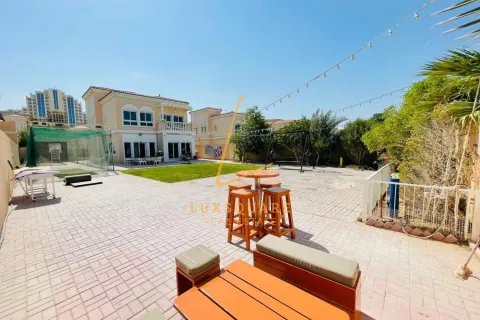 Villa in Jumeirah Village Circle, Dubai 3 bedrooms, 729 sq.m. № 70998 - photo 23