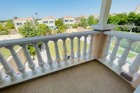 Villa in Jumeirah Village Circle, Dubai 3 bedrooms, 729 sq.m. № 70998 - photo 26