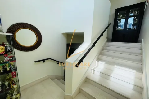 Villa in Jumeirah Village Circle, Dubai 3 bedrooms, 729 sq.m. № 70998 - photo 10