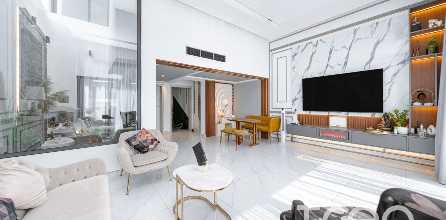 Adosado en Al Furjan, Dubai, 4 dormitorios, 195.1 m², № 119464