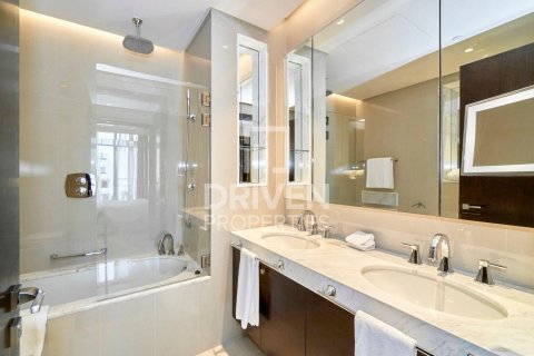 Apartment in The Address Residence Fountain Views, Downtown Dubai (Downtown Burj Dubai), Dubai 1 bedroom, 78.04 sq.m. № 129466 - photo 3
