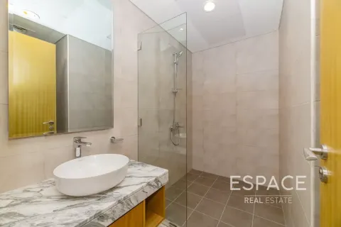 Apartamento en Sheikh Zayed Road, Dubai, 2 dormitorios, 76 m², № 62967 - foto 8