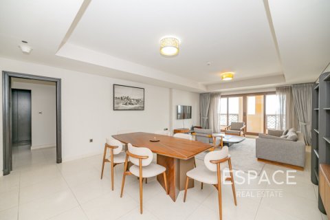 Apartment in Palm Jumeirah, Dubai 2 bedrooms, 180 sq.m. № 62964 - photo 4