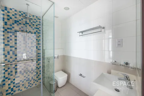Apartamento en AZURE RESIDENCES en Palm Jumeirah, Dubai, 1 dormitorio, 106 m², № 62965 - foto 10