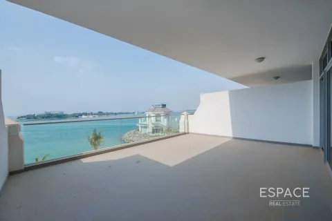 Apartamento en AZURE RESIDENCES en Palm Jumeirah, Dubai, 1 dormitorio, 106 m², № 62965 - foto 3