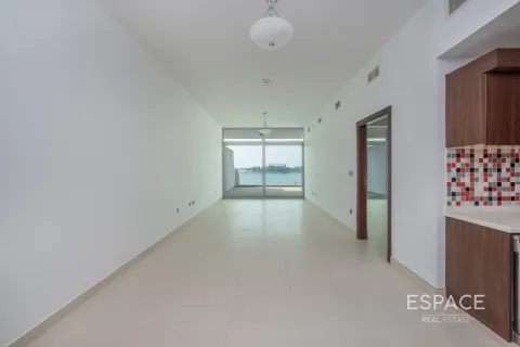 Apartamento en AZURE RESIDENCES en Palm Jumeirah, Dubai, 1 dormitorio, 106 m², № 62965 - foto 8