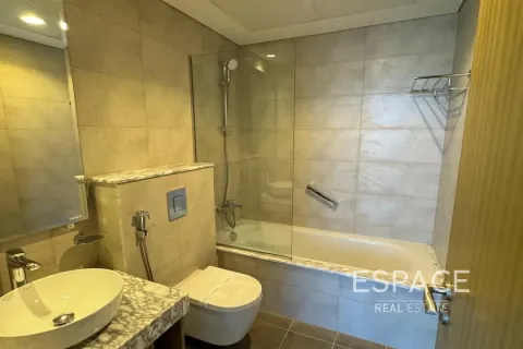 Apartment in Sheikh Zayed Road, Dubai 2 bedrooms, 77 sq.m. № 62968 - photo 9