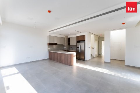 Снять в аренду таунхаус в Дубае: 4 спальни, 251.7м², № 71643 - фото 4