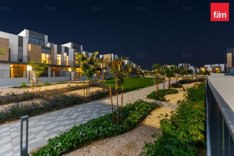 Снять в аренду таунхаус в Дубае: 4 спальни, 251.7м², № 71643 - фото 30