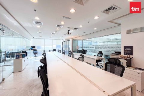 Снять в аренду офис в Бизнес-Бэе, Дубай: 150.3м², № 71634 - фото 4