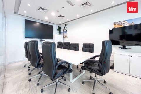 Снять в аренду офис в Бизнес-Бэе, Дубай: 150.3м², № 71634 - фото 9