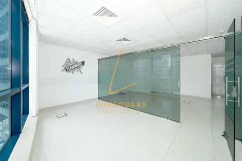 Oficina en Jumeirah Lake Towers, Dubai, 67 m², № 99666 - foto 9
