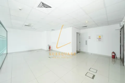 Oficina en Jumeirah Lake Towers, Dubai, 67 m², № 99666 - foto 6