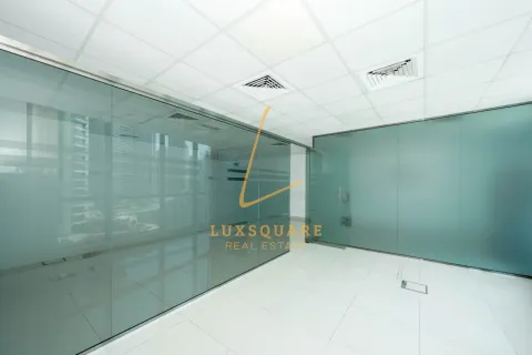 Oficina en Jumeirah Lake Towers, Dubai, 67 m², № 99666 - foto 8