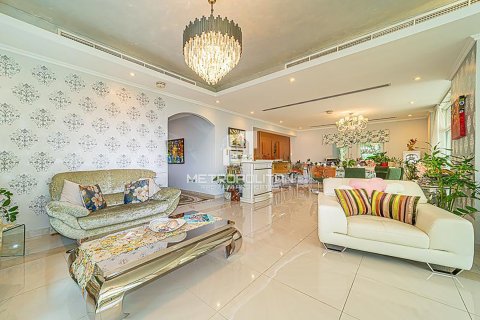 Villa en Jumeirah Park, Dubai, 4 dormitorios, 372 m², № 8720 - foto 7