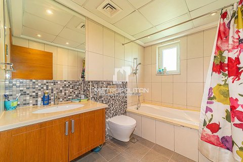 Villa en Jumeirah Park, Dubai, 4 dormitorios, 372 m², № 8720 - foto 26