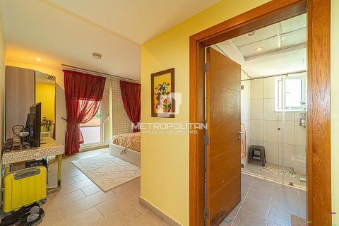 Villa en Jumeirah Park, Dubai, 4 dormitorios, 372 m², № 8720 - foto 20