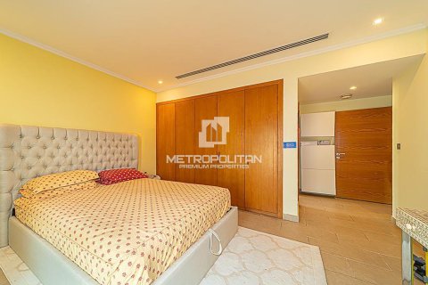 Villa en Jumeirah Park, Dubai, 4 dormitorios, 372 m², № 8720 - foto 15