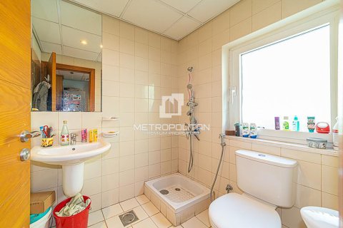 Villa en Jumeirah Park, Dubai, 4 dormitorios, 372 m², № 8720 - foto 22