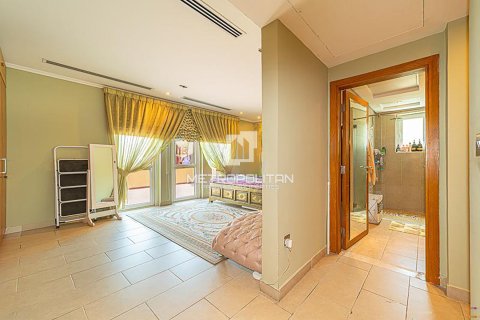 Villa en Jumeirah Park, Dubai, 4 dormitorios, 372 m², № 8720 - foto 25