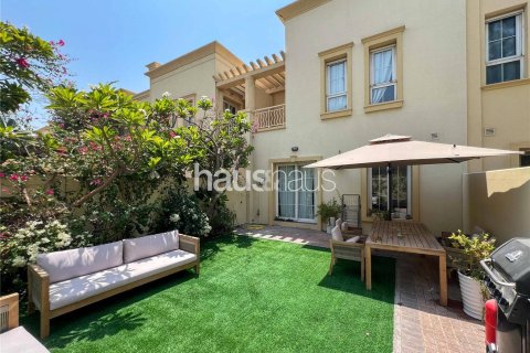 Villa in The Springs, Dubai 2 bedrooms, 153 sq.m. № 44487 - photo 1
