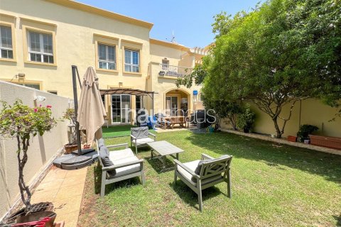 Villa à The Springs, Dubai, 3 chambres, 228 m², № 44485 - photo 1