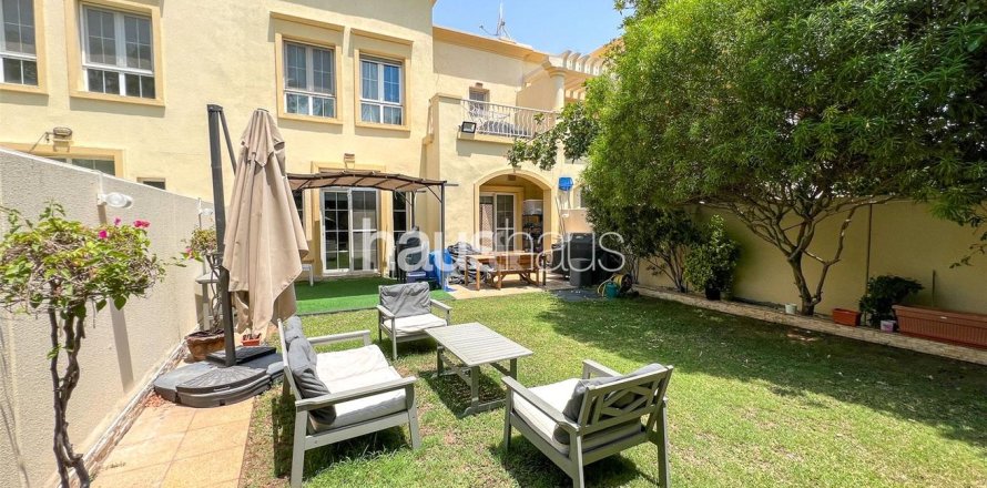 Villa en The Springs, Dubai, 3 dormitorios, 228 m², № 44485