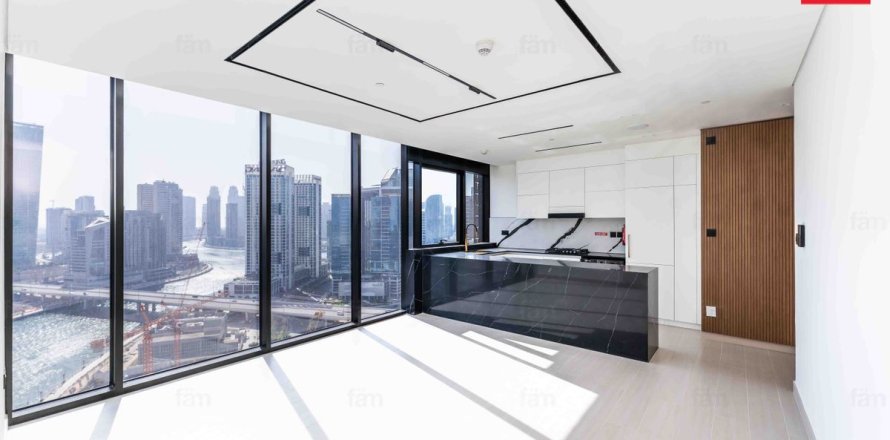 Appartement à Business Bay, Dubai, 1 chambre, 67.9 m², № 112531
