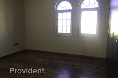 Villa en Jumeirah Park, Dubai, 3 dormitorios, № 2421 - foto 11