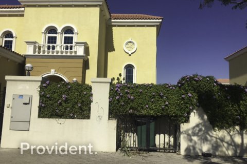 Villa en Jumeirah Park, Dubai, 3 dormitorios, № 2421 - foto 7