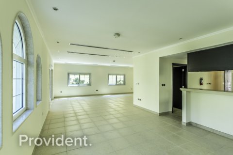 Villa en Jumeirah Park, Dubai, 3 dormitorios, № 2421 - foto 4