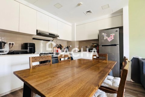 Apartment in Zahra Breeze Apartments, Town Square, Dubai 2 bedrooms, 96 sq.m. № 115676 - photo 4