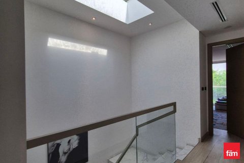 Villa in Jumeirah Park, Dubai 4 bedrooms, 187.7 sq.m. № 69387 - photo 4