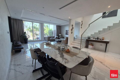 Villa in Jumeirah Park, Dubai 4 bedrooms, 187.7 sq.m. № 69387 - photo 5