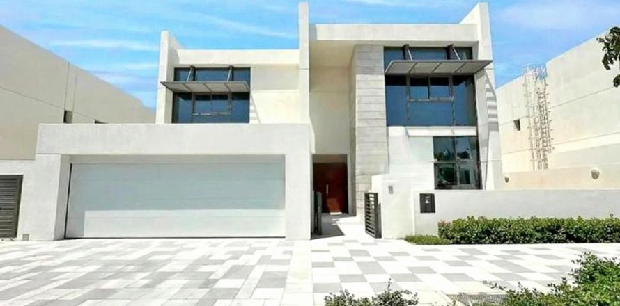 Вилла в Дубае, 4 спальни, 580.7м², № 69386