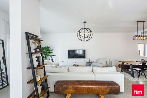 Villa en Dubai, 3 dormitorios, 325 m², № 137527 - foto 6