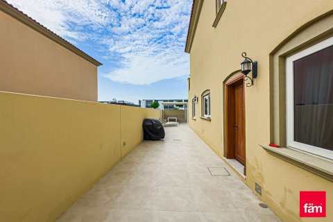 Villa en Dubai, 3 dormitorios, 325 m², № 137528 - foto 3