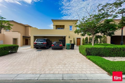 Villa en Dubai, 3 dormitorios, 325 m², № 137528 - foto 16