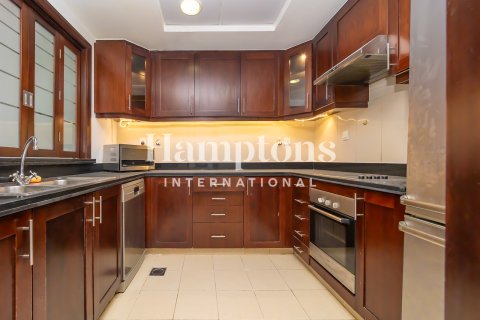 Apartment in The Views 1, The Views, Dubai 2 bedrooms, 117.89019088 sq.m. № 102411 - photo 11