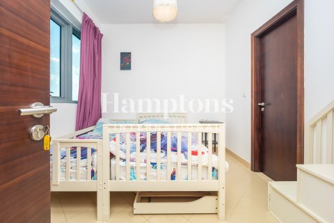 Apartment in The Views 1, The Views, Dubai 2 bedrooms, 117.89 sq.m. № 102411