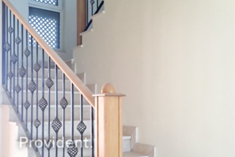 Villa en Jumeirah Park, Dubai, 3 dormitorios, № 2613 - foto 13