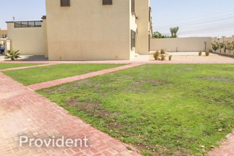 Villa en Jumeirah Park, Dubai, 3 dormitorios, № 2613 - foto 2