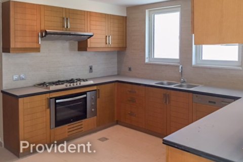 Villa en Jumeirah Park, Dubai, 3 dormitorios, № 2613 - foto 12