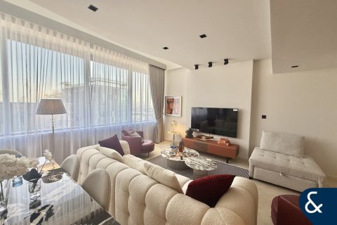 Apartment in DIFC, Dubai 1 bedroom, 102 sq.m. № 91436 - photo 2