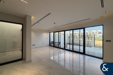 Villa en Al Furjan, Dubai, 4 dormitorios, 222 m², № 91433 - foto 2