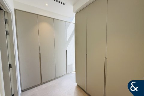 Villa en Mudon, Dubai, 4 dormitorios, 245 m², № 91434 - foto 14