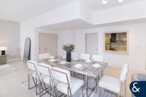 Appartement à Rimal, Jumeirah Beach Residence, Dubai, 3 chambres, 179 m², № 91438 - photo 3