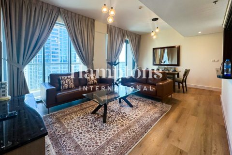 Apartamento en The Views 1, The Views, Dubai, 2 dormitorios, 131.45774500 m², № 124487 - foto 2