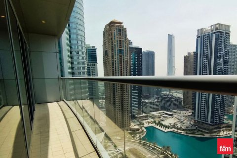 Снять в аренду квартиру в Дубае: 3 спальни, 158.2м², № 42077 - фото 14